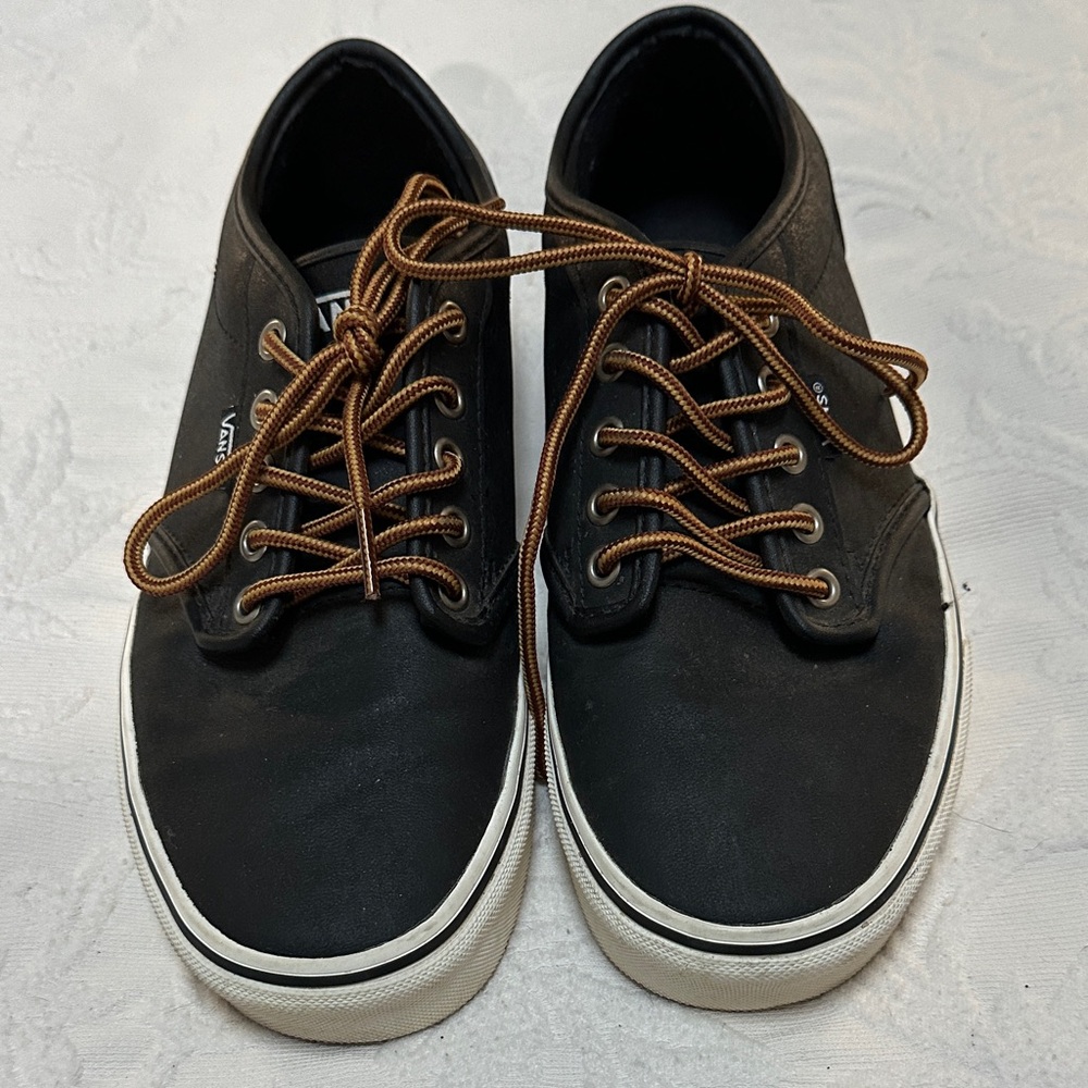 Vans Men's Atwood leather top Black Sneakers. Sz 8